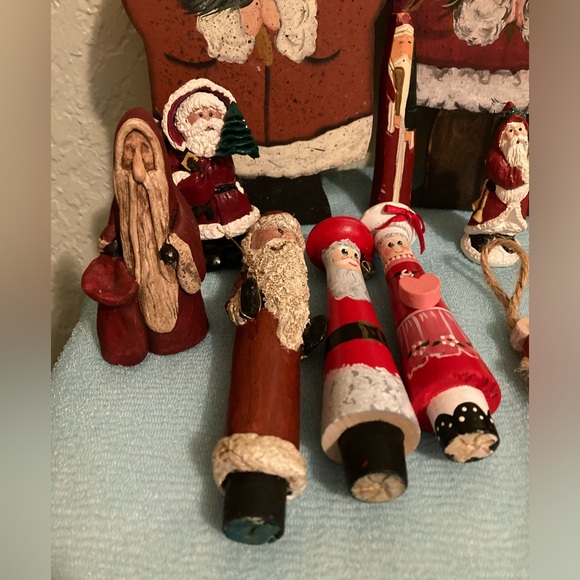 17 Vintage Christmas Santa Decorations/Ornaments Ceramic, Wooden & Hand Painted - Picture 4 of 16